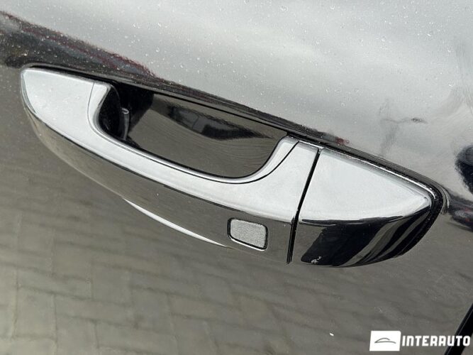 Porsche Cayenne S Hybrid 50 interauto-car