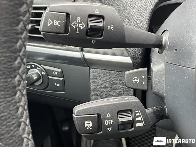 BMW X6 3.5i 39 interauto-car