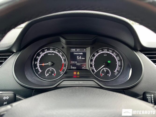 Skoda Octavia 37 interauto-car