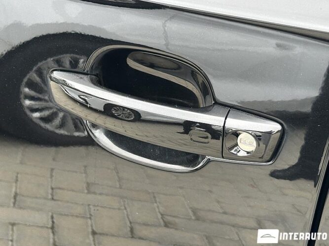 Audi A3 E-tron 49 interauto-car