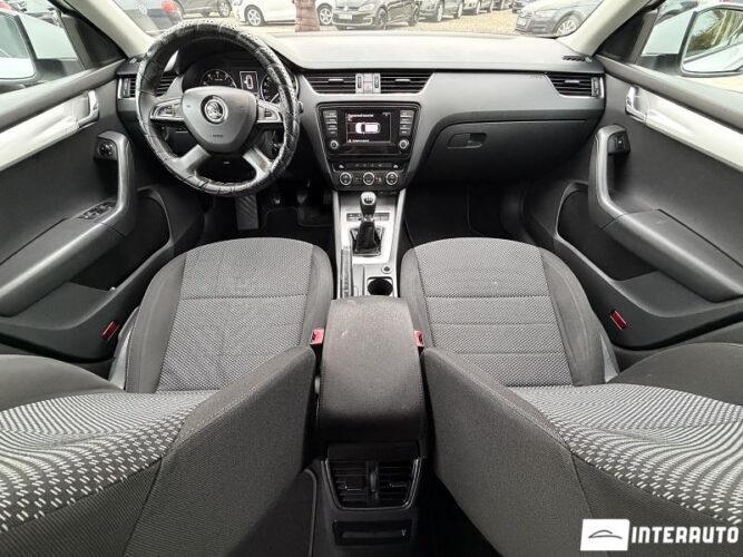 Skoda Octavia 43 interauto-car