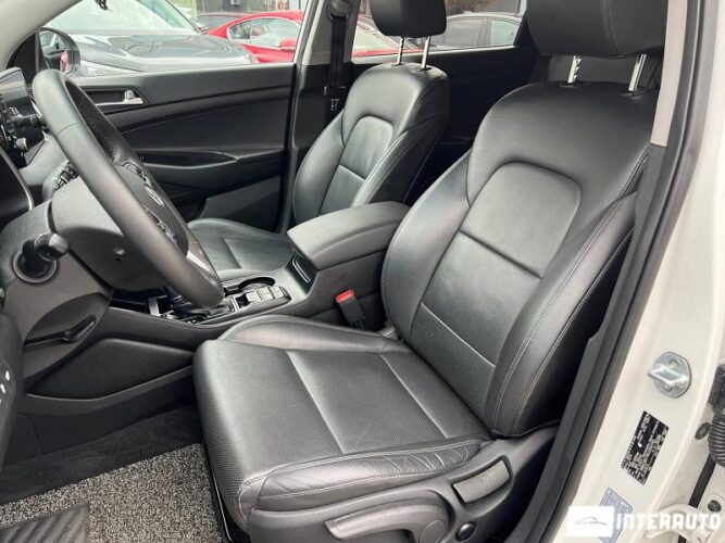 Hyundai Tucson 37 interauto-car