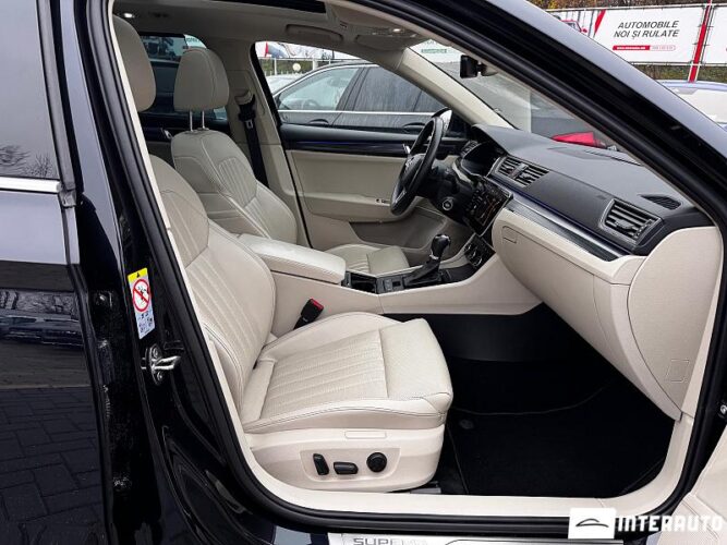 Skoda Superb 38 interauto-car