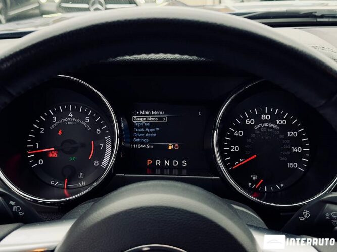 Ford Mustang 38 interauto-car