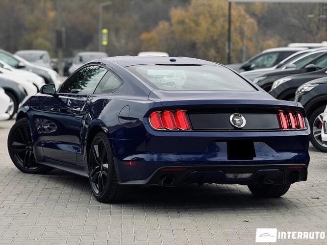 Ford Mustang 34 interauto-car