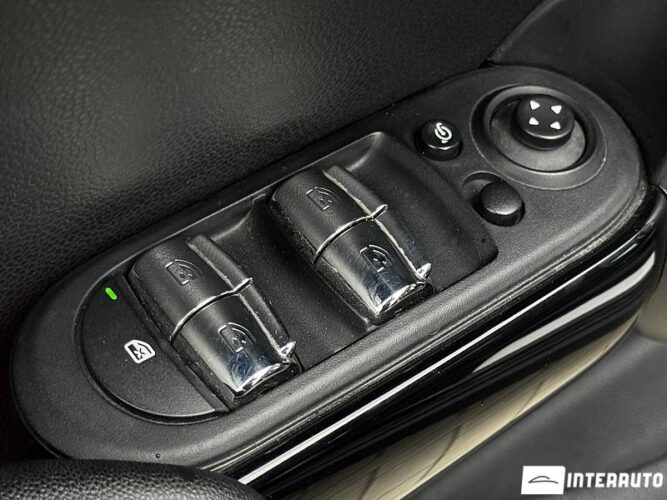 Mini Cooper D 52 interauto-car