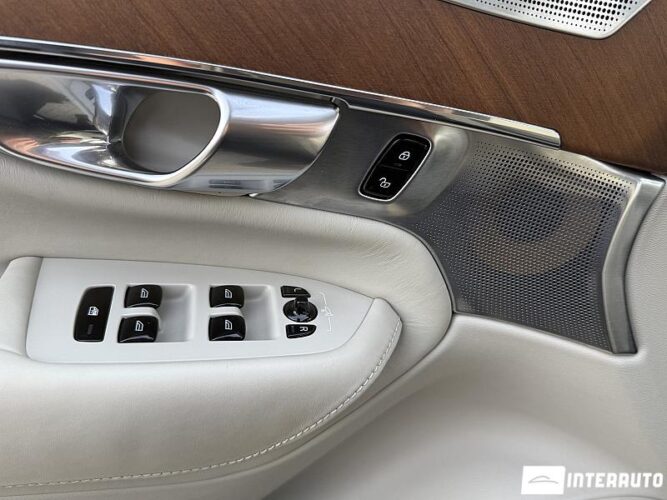 Volvo XC 90 61 interauto-car