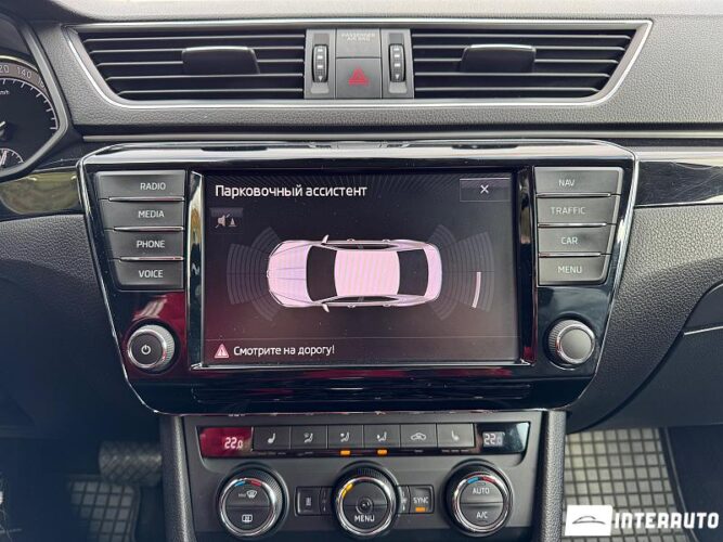 Skoda Superb 40 interauto-car