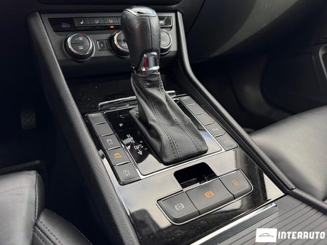 Skoda Superb 41 interauto-car
