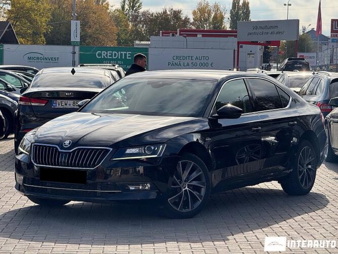 Skoda Superb 32 interauto-car