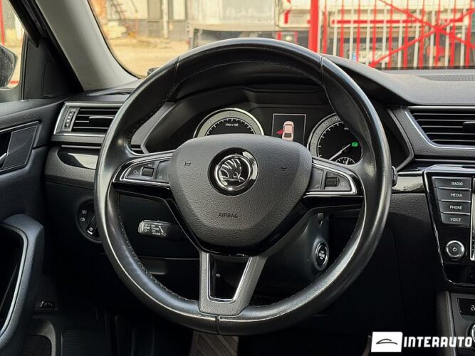 Skoda Superb 39 interauto-car