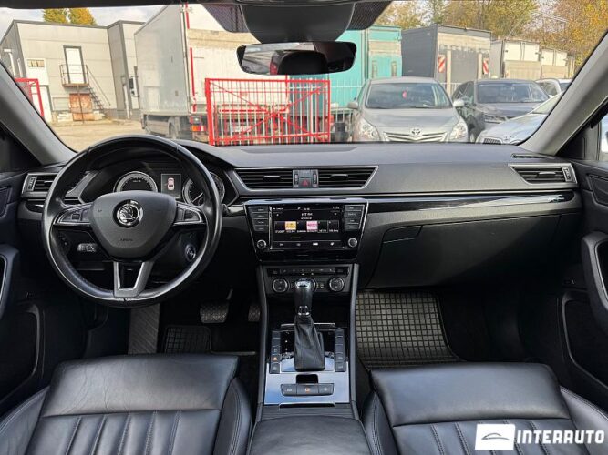 Skoda Superb 37 interauto-car
