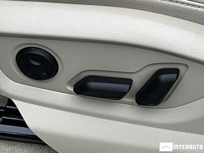 Audi Q7 50 interauto-car