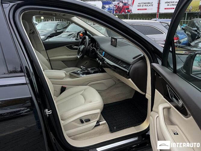 Audi Q7 53 interauto-car