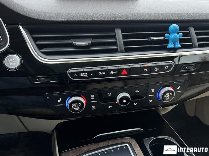 Audi Q7 46 interauto-car