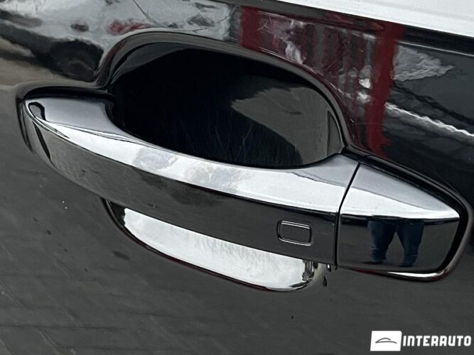 Audi Q7 41 interauto-car