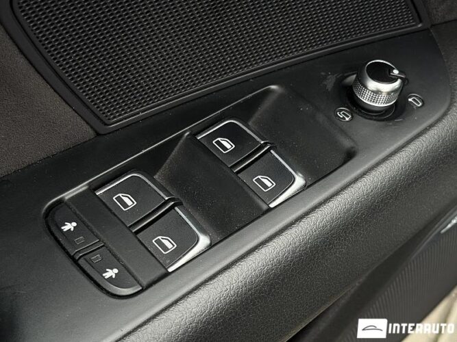 Audi A7 51 interauto-car