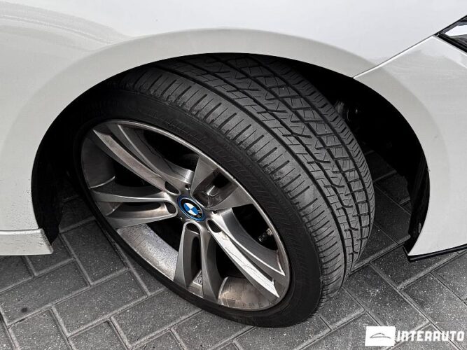 BMW 330E 56 interauto-car