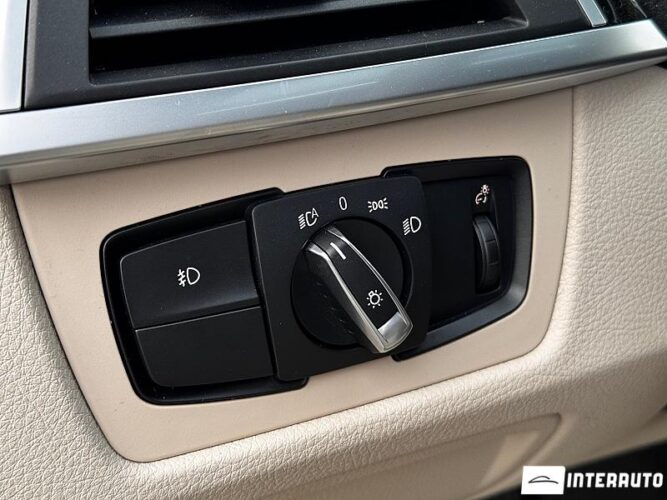 BMW 330E 52 interauto-car