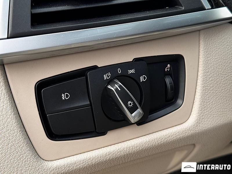 BMW 330E 29 automobil-interauto