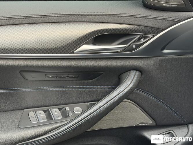 BMW 520 42 interauto-car