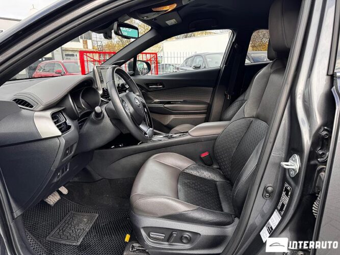 Toyota C-HR 34 interauto-car