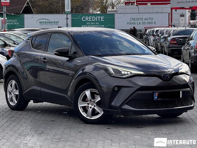 Toyota C-HR 31 interauto-car