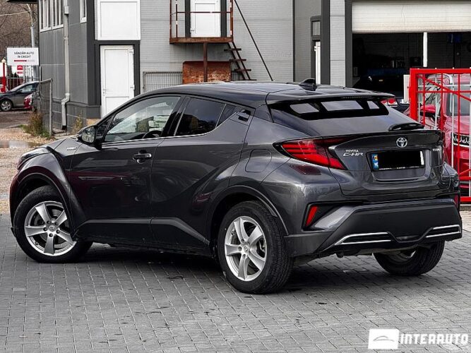 Toyota C-HR 32 interauto-car