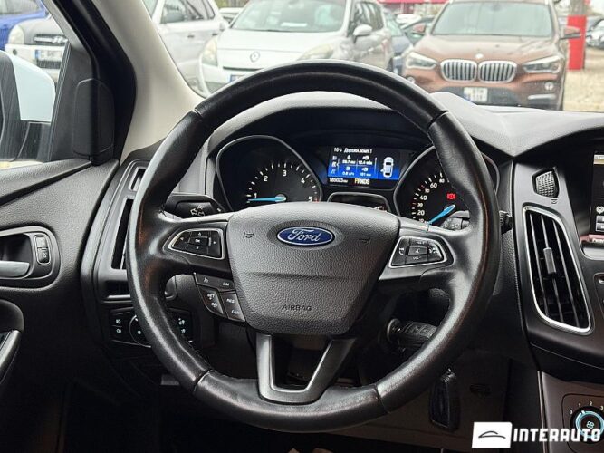 Ford Focus 35 interauto-car