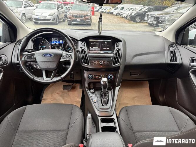 Ford Focus 40 interauto-car