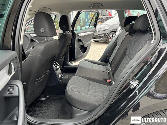 Skoda Octavia 40 interauto-car