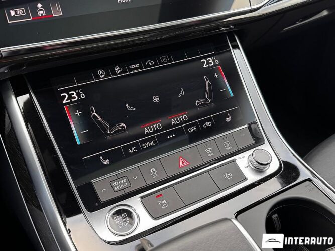 Audi Q7 47 interauto-car