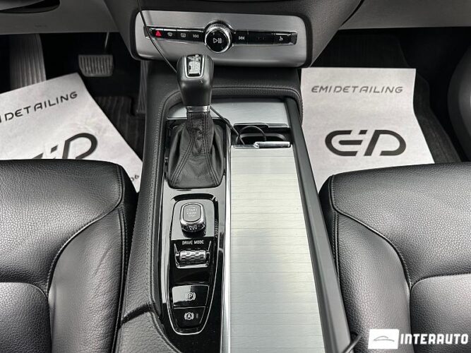 Volvo XC 90 41 interauto-car