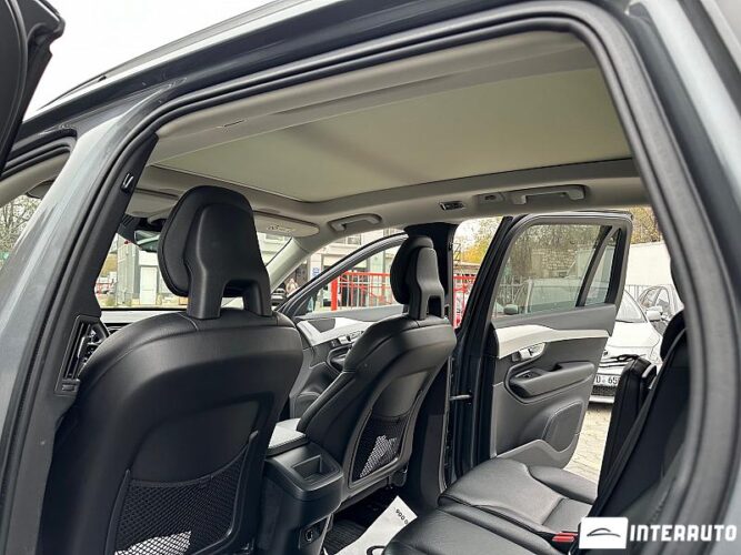 Volvo XC 90 44 interauto-car