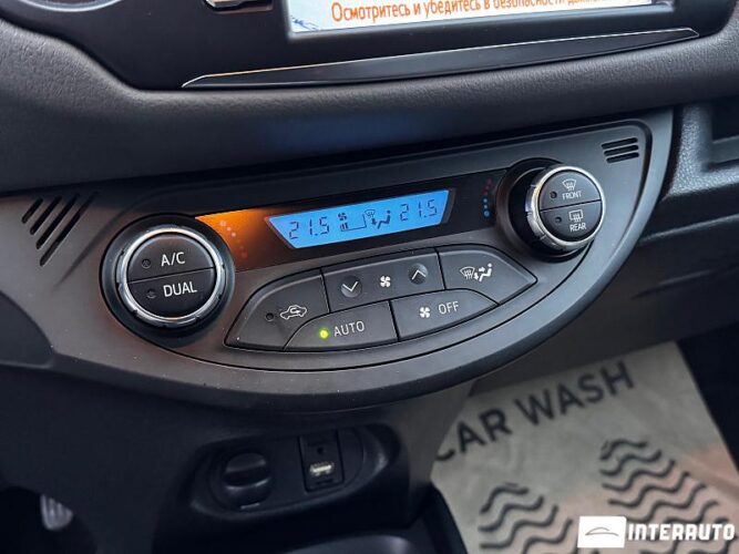 Toyota Yaris 35 interauto-car