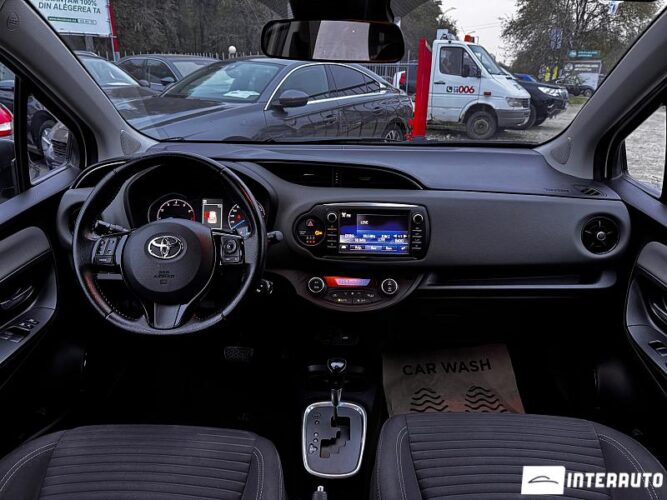 Toyota Yaris 31 interauto-car