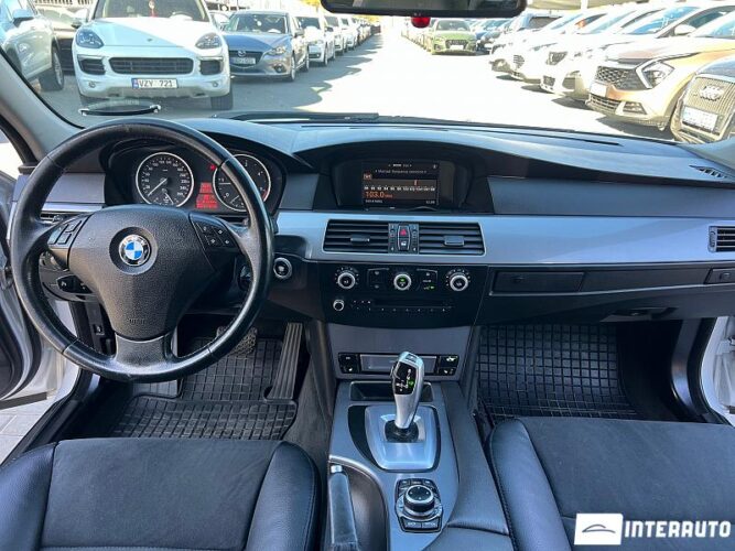 BMW 520 33 interauto-car