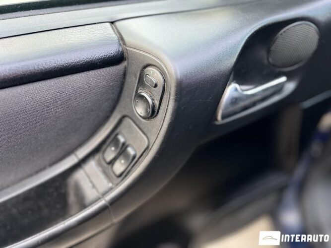 Opel Zafira 33 interauto-car