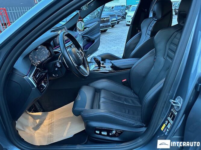 BMW 530e 38 interauto-car