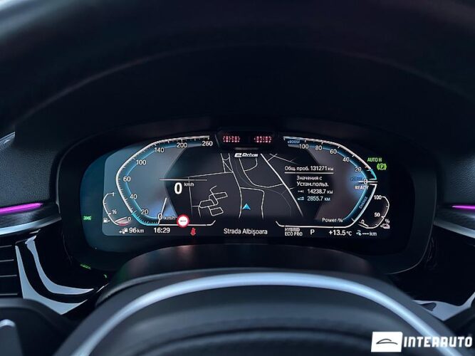 BMW 530e 45 interauto-car