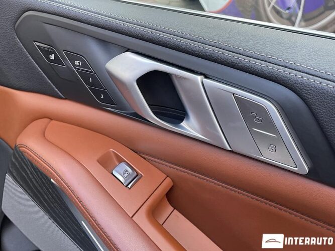 BMW X7 4.0i 60 interauto-car