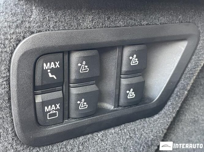 BMW X7 4.0i 63 interauto-car