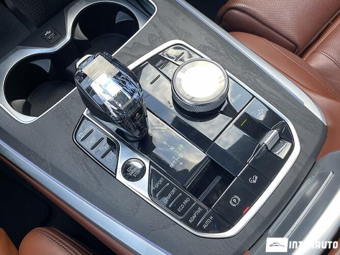 BMW X7 4.0i 54 interauto-car