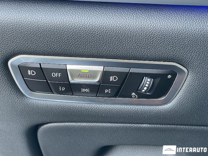 BMW X7 4.0i 47 interauto-car