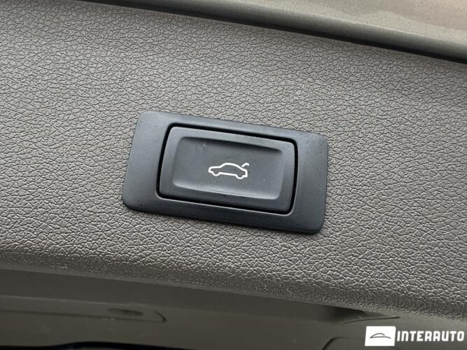 Audi Q5 54 interauto-car