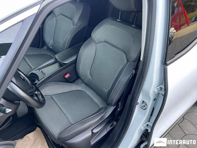 Renault Grand Scenic 42 interauto-car