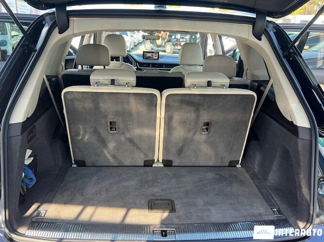 Audi Q7 45 interauto-car