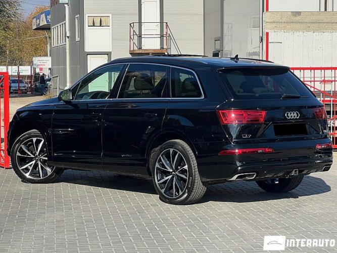 Audi Q7 31 interauto-car