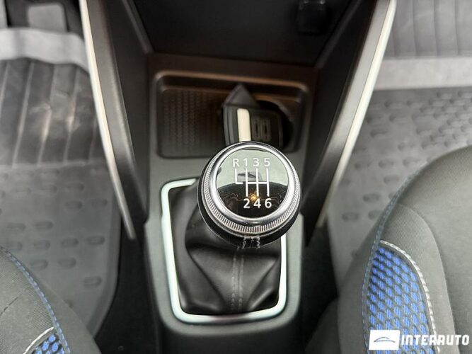 Dacia Duster 46 interauto-car