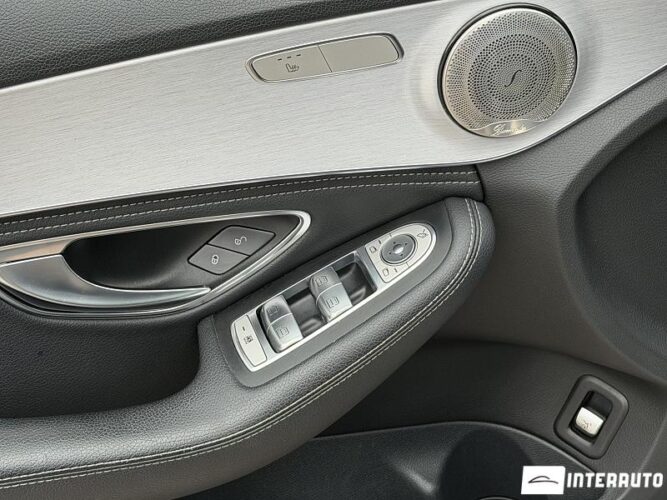 Mercedes C 350e 37 interauto-car